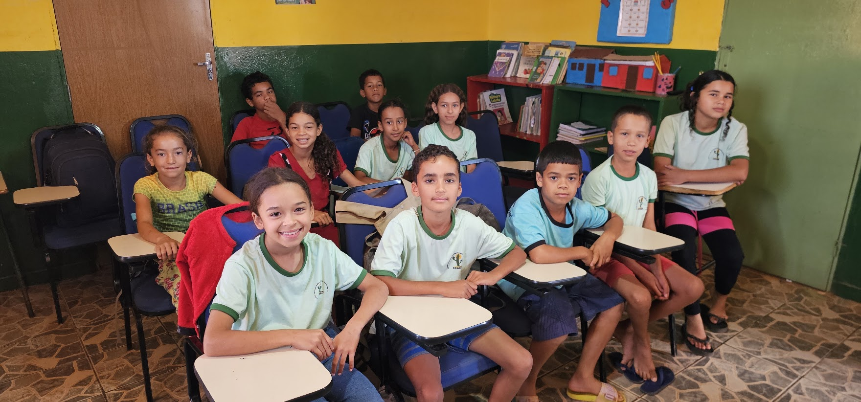 Turma do CCAAU reunida em sala de aula